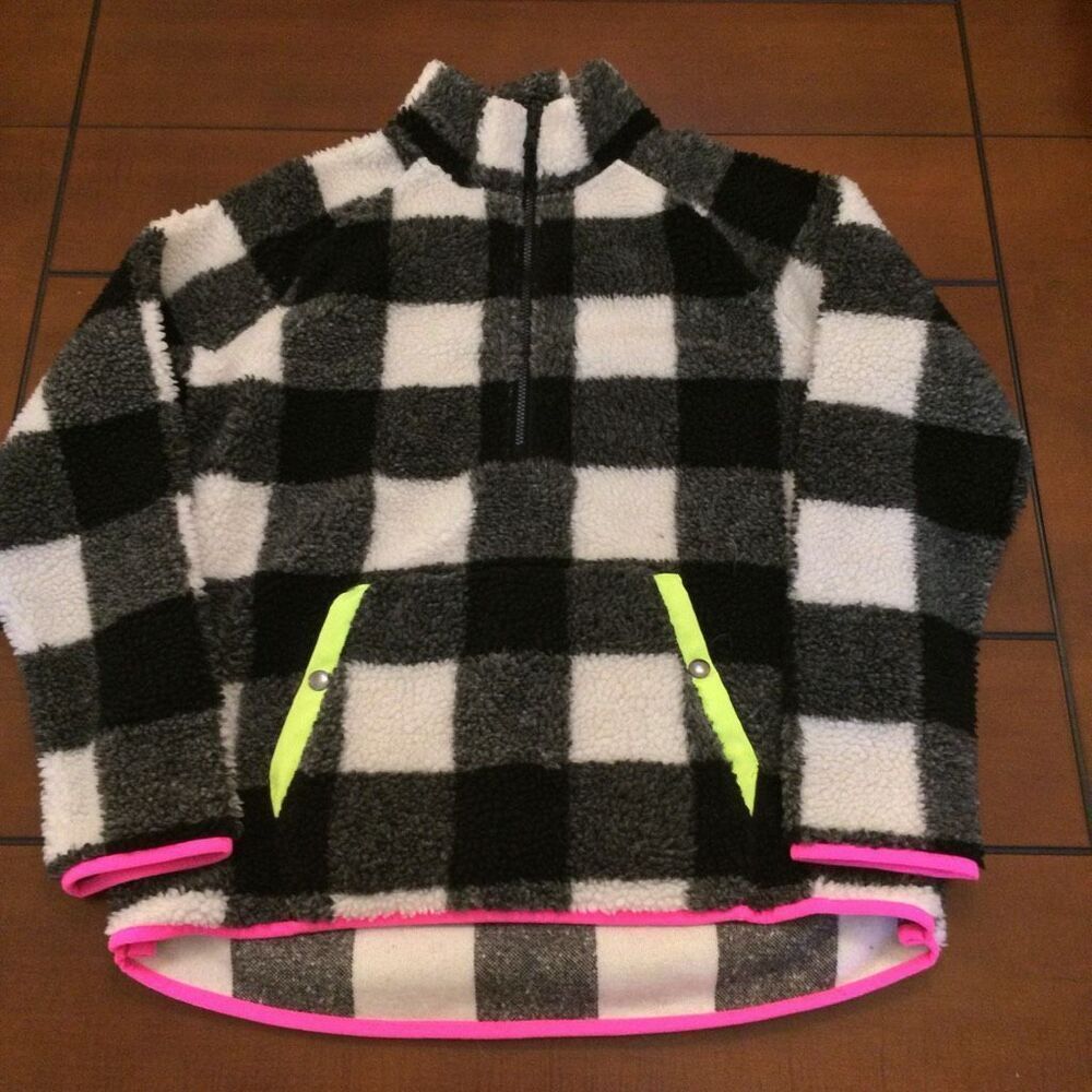 Vineyard Vines Sherpa pullover black white medium